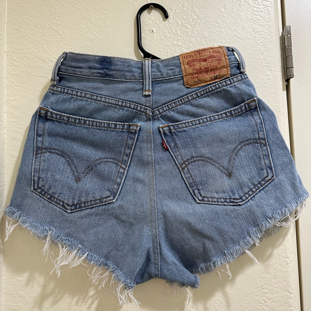 Levi’s short jean. Like new condition. - Picture 2 of 2